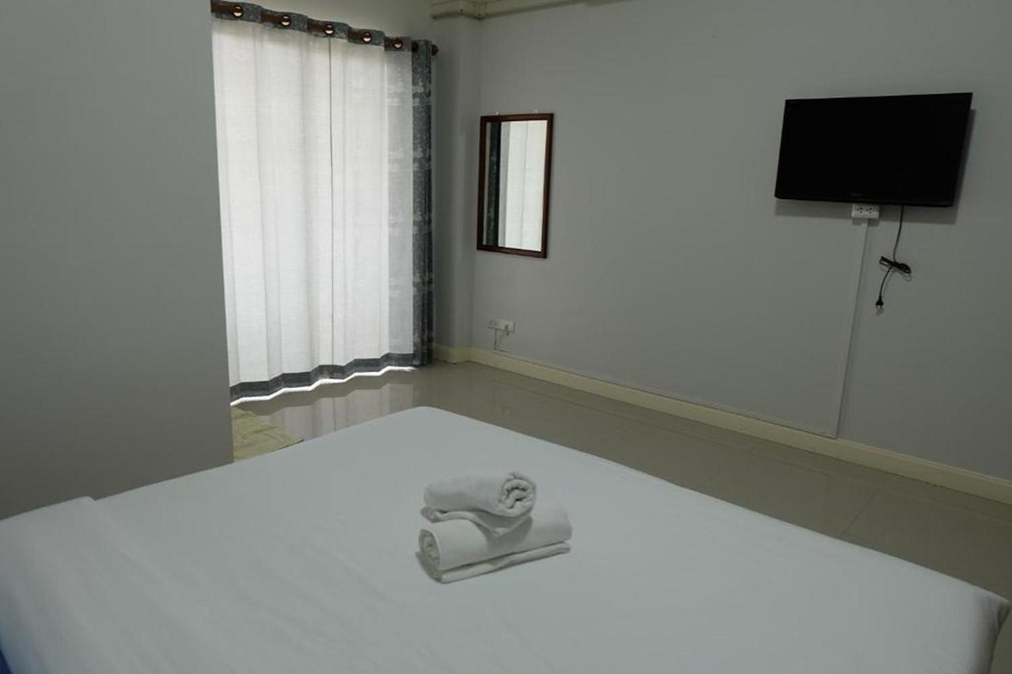 Tara Apartment Surat Thani Ngoại thất bức ảnh