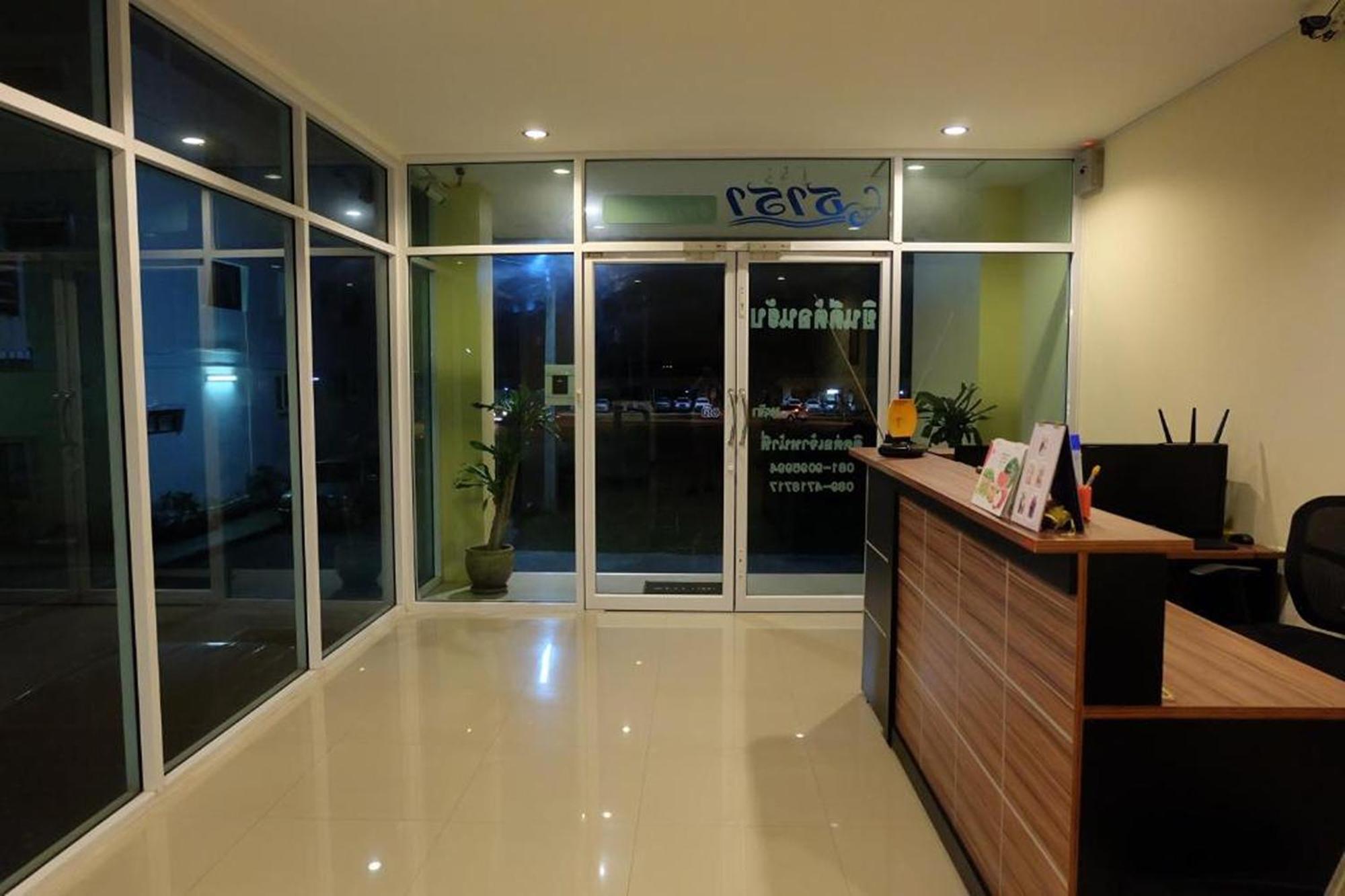 Tara Apartment Surat Thani Ngoại thất bức ảnh